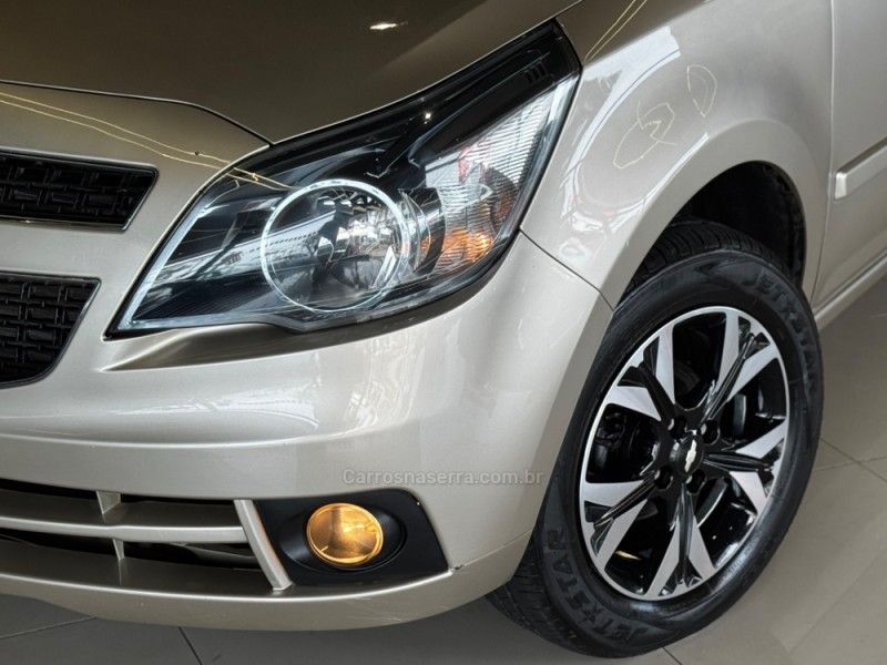 CHEVROLET AGILE 1.4 MPFI LTZ 8V 2013/2013 GRIFFCAR MULTIMARCAS DOIS IRMÃOS / Carros no Vale