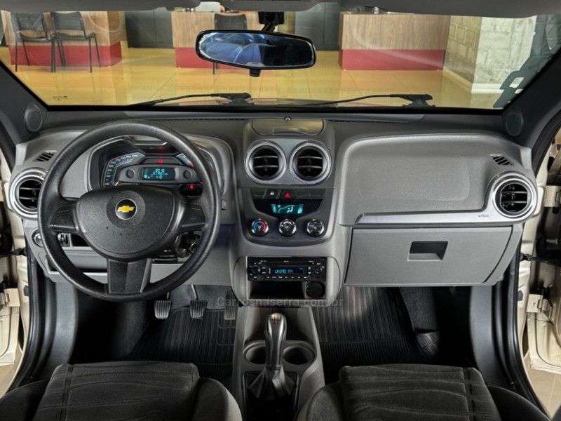 CHEVROLET AGILE 1.4 MPFI LTZ 8V 2013/2013 GRIFFCAR MULTIMARCAS DOIS IRMÃOS / Carros no Vale