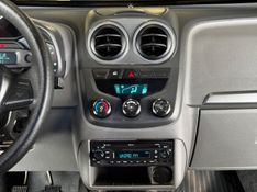 CHEVROLET AGILE 1.4 MPFI LTZ 8V 2013/2013 GRIFFCAR MULTIMARCAS DOIS IRMÃOS / Carros no Vale
