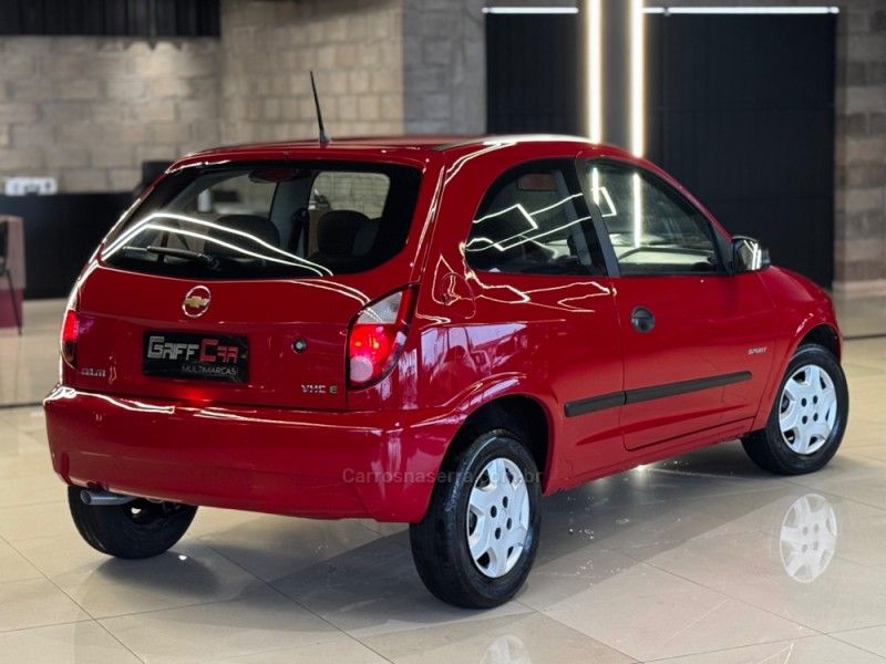 CHEVROLET CELTA 1.0 MPFI SPIRIT 8V 2011/2011 GRIFFCAR MULTIMARCAS DOIS IRMÃOS / Carros no Vale CHEVROLET CELTA 1.0 MPFI SPIRIT 8V 2011/2011 GRIFFCAR MULTIMARCAS DOIS IRMÃOS / Carros no Vale