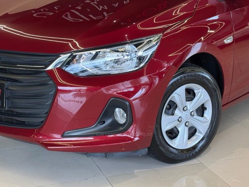 CHEVROLET ONIX 1.0 12V 2022/2023 GRIFFCAR MULTIMARCAS DOIS IRMÃOS / Carros no Vale CHEVROLET ONIX 1.0 12V 2022/2023 GRIFFCAR MULTIMARCAS DOIS IRMÃOS / Carros no Vale