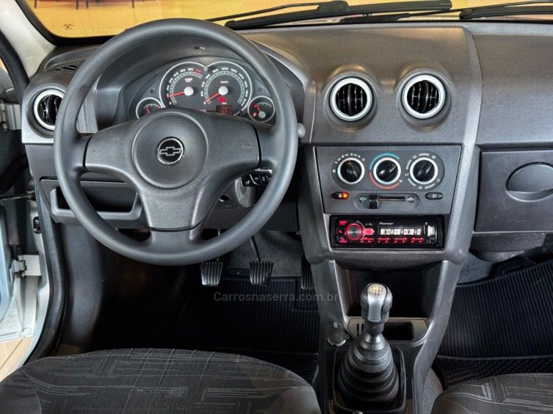 CHEVROLET PRISMA 1.4 MPFI MAXX 8V 2008/2009 GRIFFCAR MULTIMARCAS DOIS IRMÃOS / Carros no Vale CHEVROLET PRISMA 1.4 MPFI MAXX 8V 2008/2009 GRIFFCAR MULTIMARCAS DOIS IRMÃOS / Carros no Vale