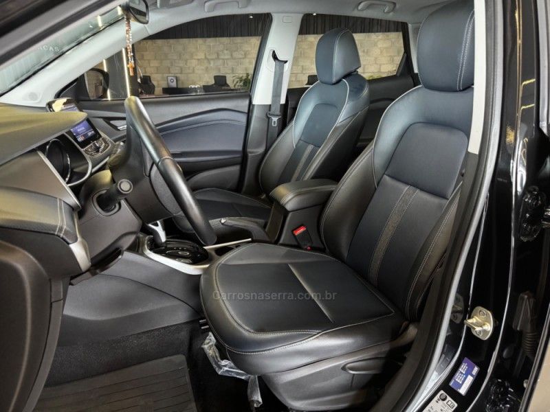 CHEVROLET TRACKER 1.2 12V PREMIER TURBO 2021/2022 GRIFFCAR MULTIMARCAS DOIS IRMÃOS / Carros no Vale
