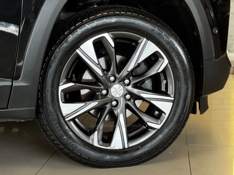 CHEVROLET TRACKER 1.2 12V PREMIER TURBO 2021/2022 GRIFFCAR MULTIMARCAS DOIS IRMÃOS / Carros no Vale