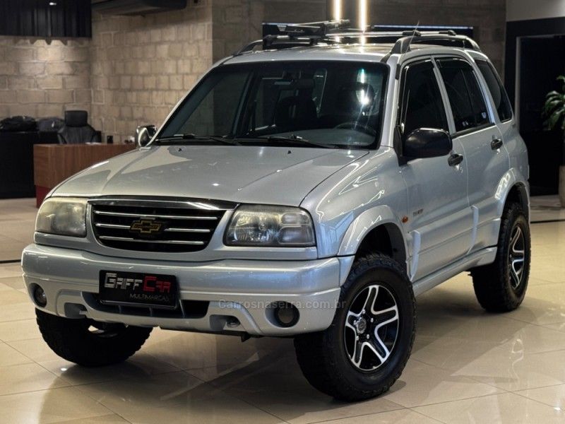 CHEVROLET TRACKER 2.0 4X4 16V 2008/2008 GRIFFCAR MULTIMARCAS DOIS IRMÃOS / Carros no Vale