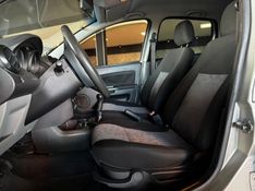 FORD FIESTA 1.0 MPI CLASS HATCH 8V 2011/2011 GRIFFCAR MULTIMARCAS DOIS IRMÃOS / Carros no Vale