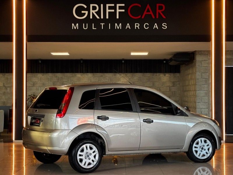 FORD FIESTA 1.0 MPI CLASS HATCH 8V 2011/2011 GRIFFCAR MULTIMARCAS DOIS IRMÃOS / Carros no Vale