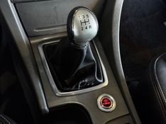 FORD FOCUS 2.0 GHIA 16V 2010/2011 GRIFFCAR MULTIMARCAS DOIS IRMÃOS / Carros no Vale