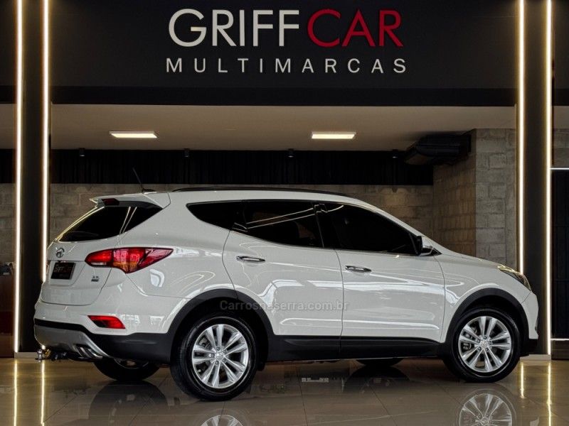 HYUNDAI SANTA FÉ 3.3 MPFI 4X4 V6 270CV 2015/2016 GRIFFCAR MULTIMARCAS DOIS IRMÃOS / Carros no Vale HYUNDAI SANTA FÉ 3.3 MPFI 4X4 V6 270CV 2015/2016 GRIFFCAR MULTIMARCAS DOIS IRMÃOS / Carros no Vale