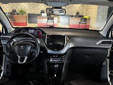 PEUGEOT 208 1.6 GRIFFE 16V 2013/2014 GRIFFCAR MULTIMARCAS DOIS IRMÃOS / Carros no Vale
