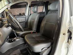 RENAULT DUSTER 2.0 DYNAMIQUE 4X2 16V 2013/2014 GRIFFCAR MULTIMARCAS DOIS IRMÃOS / Carros no Vale