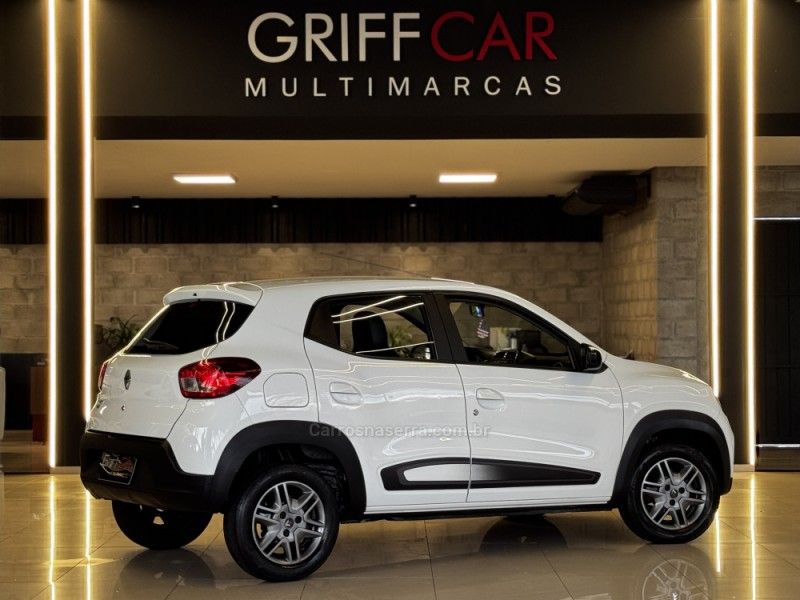 RENAULT KWID 1.0 12V SCE INTENSE 2018/2018 GRIFFCAR MULTIMARCAS DOIS IRMÃOS / Carros no Vale RENAULT KWID 1.0 12V SCE INTENSE 2018/2018 GRIFFCAR MULTIMARCAS DOIS IRMÃOS / Carros no Vale