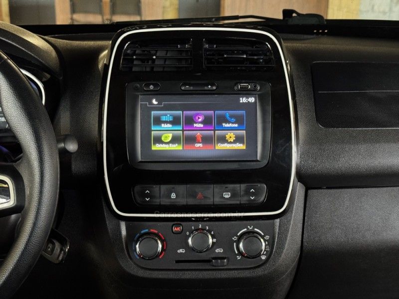 RENAULT KWID 1.0 12V SCE INTENSE 2018/2018 GRIFFCAR MULTIMARCAS DOIS IRMÃOS / Carros no Vale RENAULT KWID 1.0 12V SCE INTENSE 2018/2018 GRIFFCAR MULTIMARCAS DOIS IRMÃOS / Carros no Vale