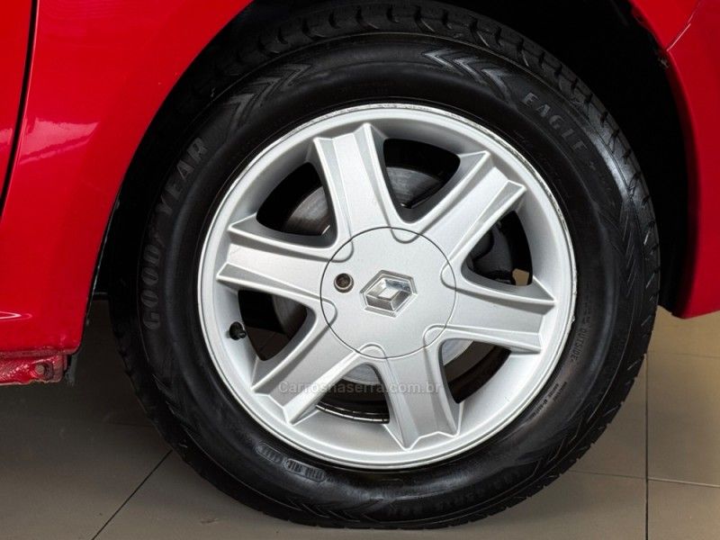 RENAULT SANDERO 1.6 EXPRESSION 8V 2013/2013 GRIFFCAR MULTIMARCAS DOIS IRMÃOS / Carros no Vale RENAULT SANDERO 1.6 EXPRESSION 8V 2013/2013 GRIFFCAR MULTIMARCAS DOIS IRMÃOS / Carros no Vale