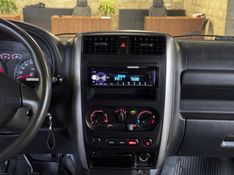 SUZUKI JIMNY 1.3 4WORK 4X4 16V 2017/2018 GRIFFCAR MULTIMARCAS DOIS IRMÃOS / Carros no Vale