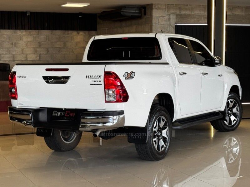 TOYOTA HILUX 2.8 SRX 4X4 CD 16V 2018/2019 GRIFFCAR MULTIMARCAS DOIS IRMÃOS / Carros no Vale