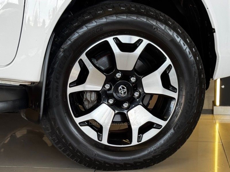 TOYOTA HILUX 2.8 SRX 4X4 CD 16V 2018/2019 GRIFFCAR MULTIMARCAS DOIS IRMÃOS / Carros no Vale