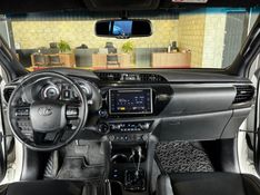TOYOTA HILUX 2.8 SRX 4X4 CD 16V 2018/2019 GRIFFCAR MULTIMARCAS DOIS IRMÃOS / Carros no Vale