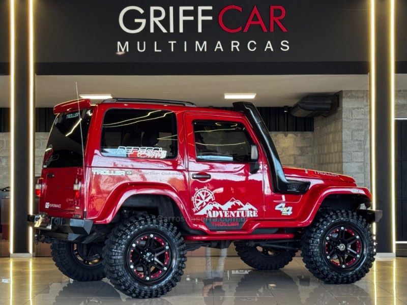 TROLLER T4 3.2 TGV 4X4 20V TURBO INTERCOOLER 2013/2014 GRIFFCAR MULTIMARCAS DOIS IRMÃOS / Carros no Vale TROLLER T4 3.2 TGV 4X4 20V TURBO INTERCOOLER 2013/2014 GRIFFCAR MULTIMARCAS DOIS IRMÃOS / Carros no Vale