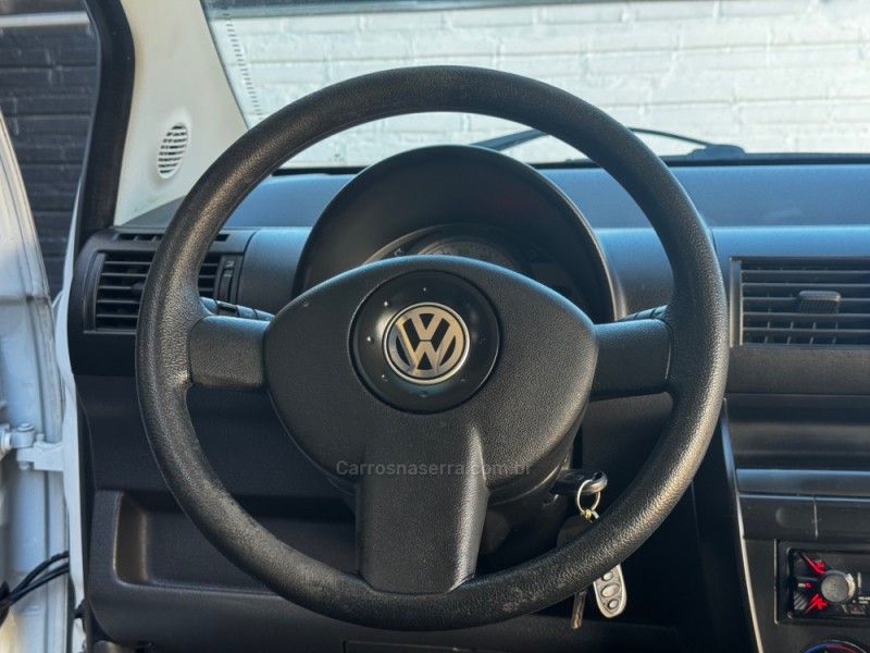 VOLKSWAGEN FOX 1.0 MI 8V 2009/2009 GRIFFCAR MULTIMARCAS DOIS IRMÃOS / Carros no Vale VOLKSWAGEN FOX 1.0 MI 8V 2009/2009 GRIFFCAR MULTIMARCAS DOIS IRMÃOS / Carros no Vale
