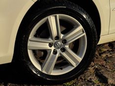 VOLKSWAGEN FOX 1.6 MSI COMFORTLINE 8V AUTOMATIZADO 2016/2016 GRIFFCAR MULTIMARCAS DOIS IRMÃOS / Carros no Vale