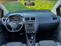 VOLKSWAGEN FOX 1.6 MSI COMFORTLINE 8V AUTOMATIZADO 2016/2016 GRIFFCAR MULTIMARCAS DOIS IRMÃOS / Carros no Vale