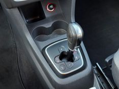 VOLKSWAGEN FOX 1.6 MSI COMFORTLINE 8V AUTOMATIZADO 2016/2016 GRIFFCAR MULTIMARCAS DOIS IRMÃOS / Carros no Vale