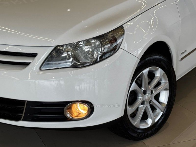 VOLKSWAGEN GOL 1.6 MI POWER 8V 2010/2011 GRIFFCAR MULTIMARCAS DOIS IRMÃOS / Carros no Vale