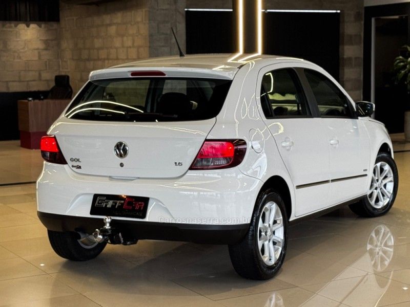 VOLKSWAGEN GOL 1.6 MI POWER 8V 2010/2011 GRIFFCAR MULTIMARCAS DOIS IRMÃOS / Carros no Vale