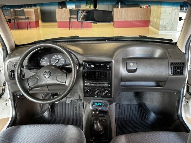 VOLKSWAGEN GOL 1.8 CLI 8V 1996/1996 GRIFFCAR MULTIMARCAS DOIS IRMÃOS / Carros no Vale