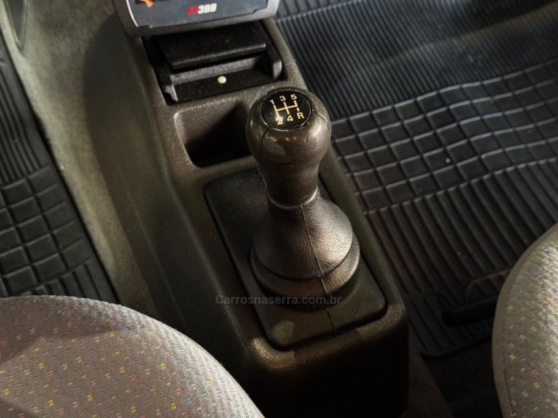VOLKSWAGEN GOL 1.8 CLI 8V 1996/1996 GRIFFCAR MULTIMARCAS DOIS IRMÃOS / Carros no Vale