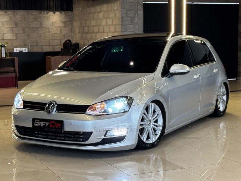 VOLKSWAGEN GOLF 1.4 TSI HIGHLINE 16V 2013/2014 GRIFFCAR MULTIMARCAS DOIS IRMÃOS / Carros no Vale