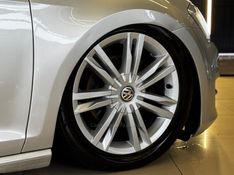 VOLKSWAGEN GOLF 1.4 TSI HIGHLINE 16V 2013/2014 GRIFFCAR MULTIMARCAS DOIS IRMÃOS / Carros no Vale