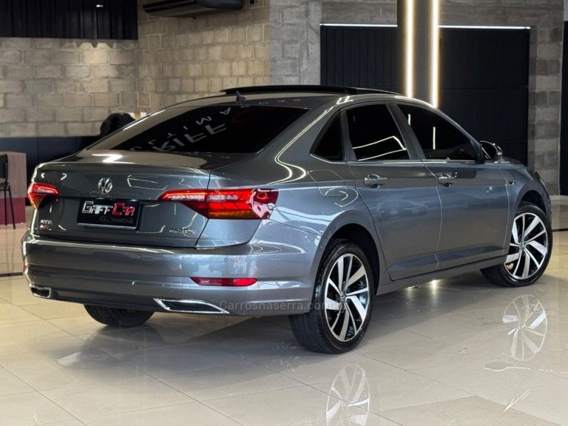 VOLKSWAGEN JETTA 1.4 R-LINE 250 16V TSI 2019/2020 GRIFFCAR MULTIMARCAS DOIS IRMÃOS / Carros no Vale