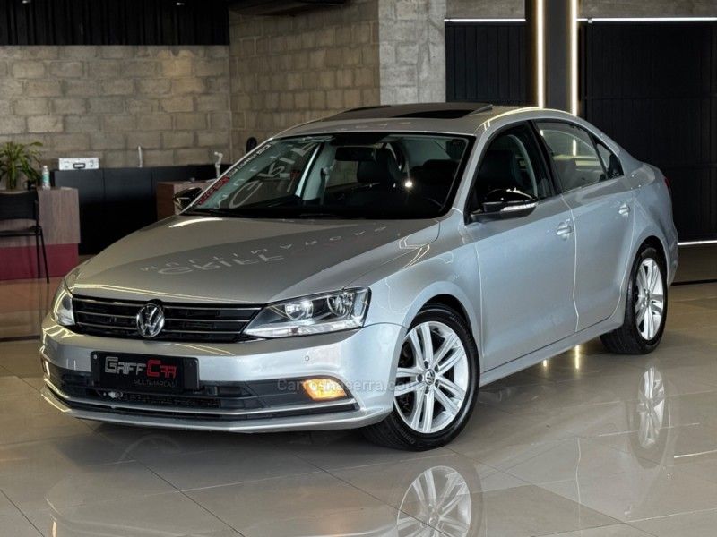 VOLKSWAGEN JETTA 2.0 TSI HIGHLINE 211CV DSG 2015/2015 GRIFFCAR MULTIMARCAS DOIS IRMÃOS / Carros no Vale VOLKSWAGEN JETTA 2.0 TSI HIGHLINE 211CV DSG 2015/2015 GRIFFCAR MULTIMARCAS DOIS IRMÃOS / Carros no Vale