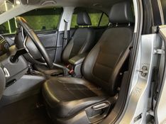 VOLKSWAGEN JETTA 2.0 TSI HIGHLINE 211CV DSG 2015/2015 GRIFFCAR MULTIMARCAS DOIS IRMÃOS / Carros no Vale