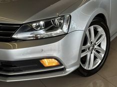VOLKSWAGEN JETTA 2.0 TSI HIGHLINE 211CV DSG 2015/2015 GRIFFCAR MULTIMARCAS DOIS IRMÃOS / Carros no Vale