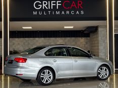 VOLKSWAGEN JETTA 2.0 TSI HIGHLINE 211CV DSG 2015/2015 GRIFFCAR MULTIMARCAS DOIS IRMÃOS / Carros no Vale