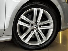 VOLKSWAGEN JETTA 2.0 TSI HIGHLINE 211CV DSG 2015/2015 GRIFFCAR MULTIMARCAS DOIS IRMÃOS / Carros no Vale
