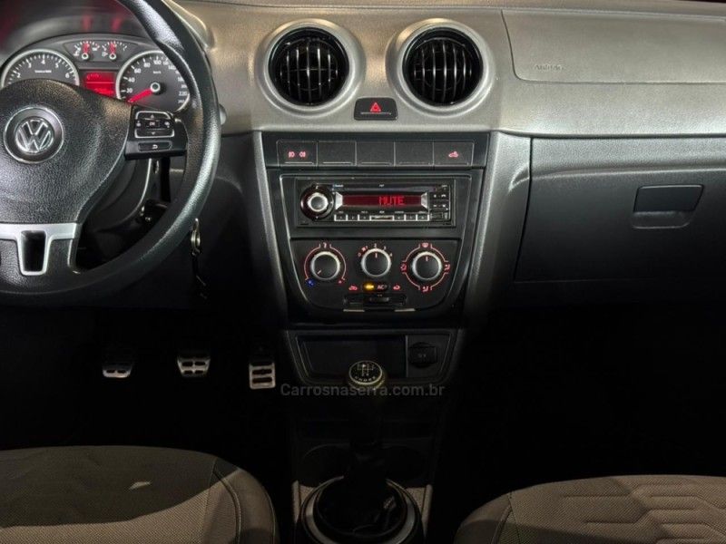 VOLKSWAGEN SAVEIRO 1.6 CROSS CE 8V 2012/2013 GRIFFCAR MULTIMARCAS DOIS IRMÃOS / Carros no Vale
