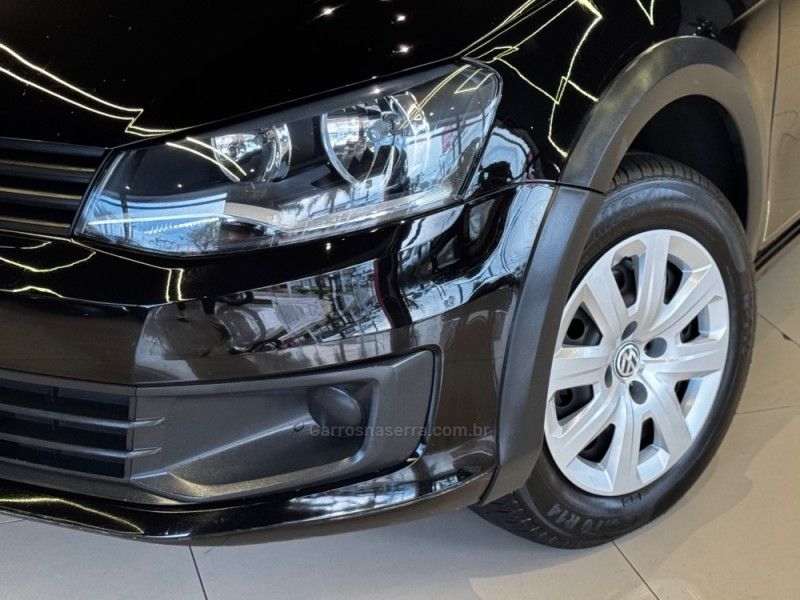 VOLKSWAGEN SAVEIRO 1.6 MI TRENDLINE CS 8V 2015/2015 GRIFFCAR MULTIMARCAS DOIS IRMÃOS / Carros no Vale