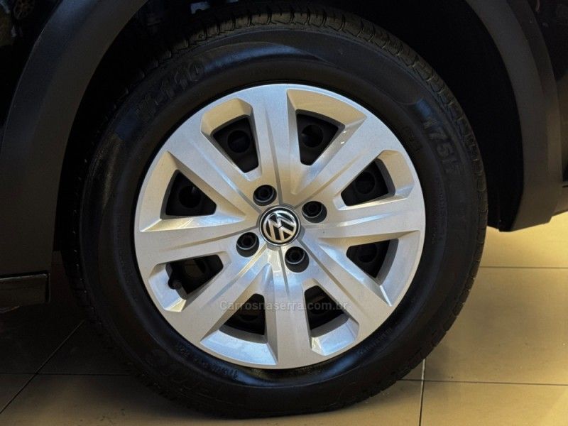 VOLKSWAGEN SAVEIRO 1.6 MI TRENDLINE CS 8V 2015/2015 GRIFFCAR MULTIMARCAS DOIS IRMÃOS / Carros no Vale