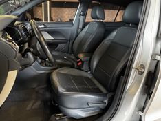 VOLKSWAGEN T-CROSS 1.4 HIGHLINE TSI 16V 2023/2023 GRIFFCAR MULTIMARCAS DOIS IRMÃOS / Carros no Vale