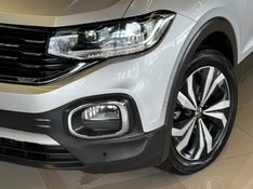 VOLKSWAGEN T-CROSS 1.4 HIGHLINE TSI 16V 2023/2023 GRIFFCAR MULTIMARCAS DOIS IRMÃOS / Carros no Vale