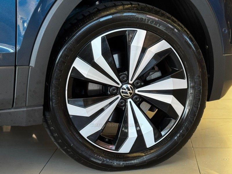 VOLKSWAGEN T-CROSS 1.4 HIGHLINE TSI 16V 2022/2023 GRIFFCAR MULTIMARCAS DOIS IRMÃOS / Carros no Vale