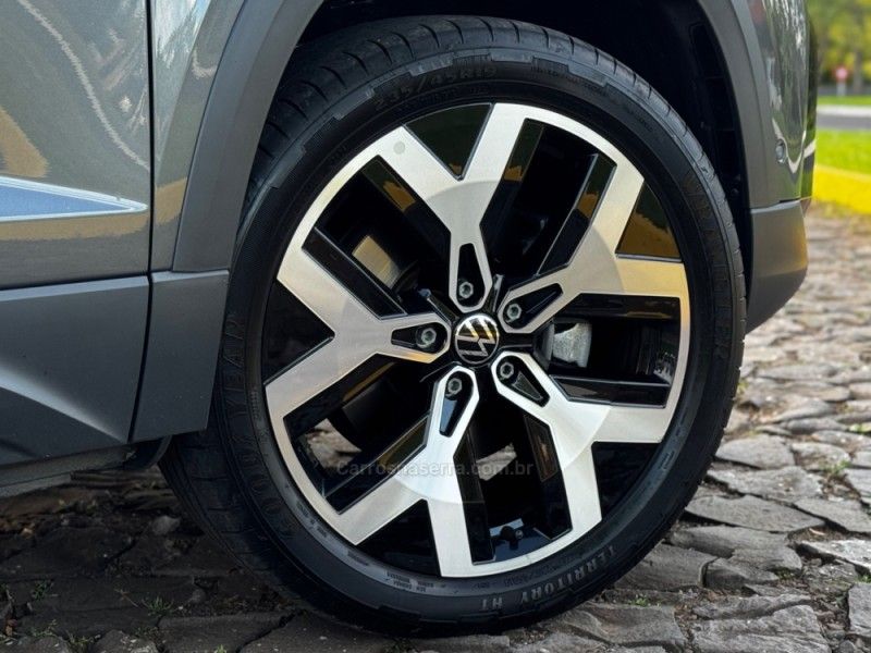 VOLKSWAGEN TAOS 1.4 16V HIGHLINE TSI 2024/2024 GRIFFCAR MULTIMARCAS DOIS IRMÃOS / Carros no Vale VOLKSWAGEN TAOS 1.4 16V HIGHLINE TSI 2024/2024 GRIFFCAR MULTIMARCAS DOIS IRMÃOS / Carros no Vale