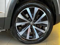VOLKSWAGEN TAOS 1.4 16V HIGHLINE TSI 2022/2022 GRIFFCAR MULTIMARCAS DOIS IRMÃOS / Carros no Vale