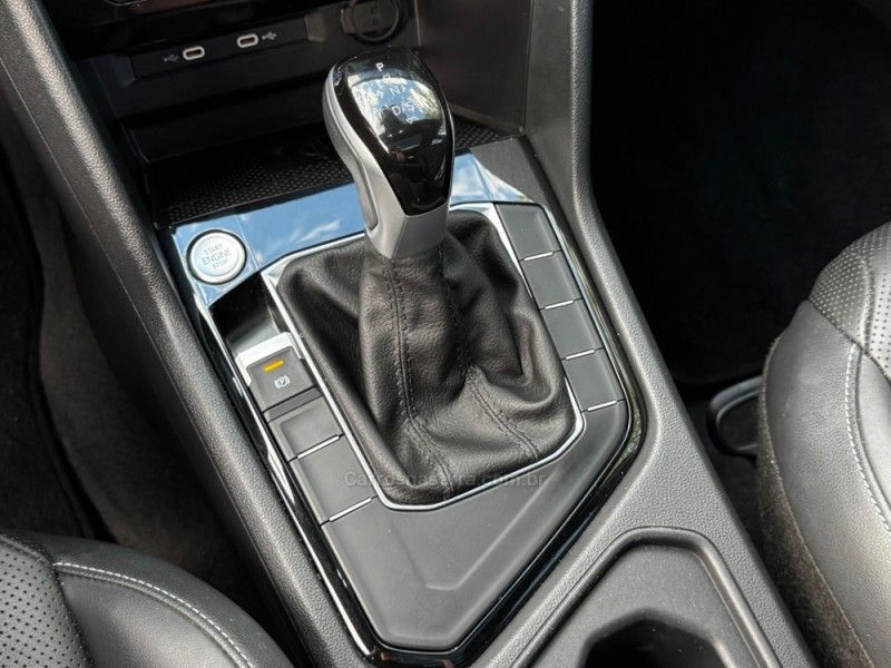 VOLKSWAGEN TAOS 1.4 16V HIGHLINE TSI 2024/2024 GRIFFCAR MULTIMARCAS DOIS IRMÃOS / Carros no Vale VOLKSWAGEN TAOS 1.4 16V HIGHLINE TSI 2024/2024 GRIFFCAR MULTIMARCAS DOIS IRMÃOS / Carros no Vale