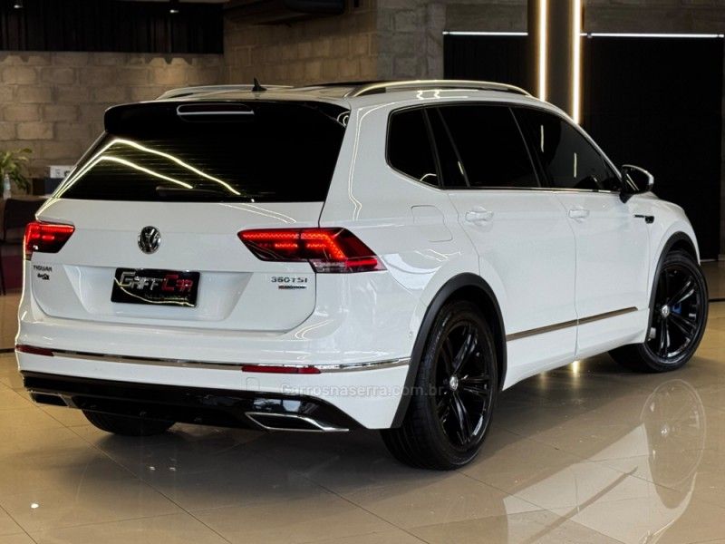 VOLKSWAGEN TIGUAN 2.0 TSI R-LINE 350 16V 2018/2018 GRIFFCAR MULTIMARCAS DOIS IRMÃOS / Carros no Vale VOLKSWAGEN TIGUAN 2.0 TSI R-LINE 350 16V 2018/2018 GRIFFCAR MULTIMARCAS DOIS IRMÃOS / Carros no Vale