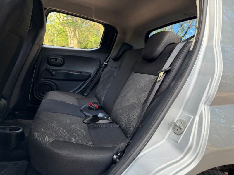 FIAT MOBI 1.0 8V EVO LIKE 2019/2020 KASPER VEÍCULOS DOIS IRMÃOS / Carros no Vale